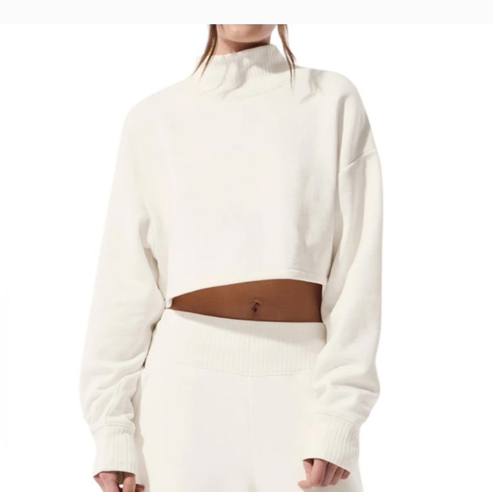 Alo | Women’s Cropped Serenity Coverup in Ivory Size Small